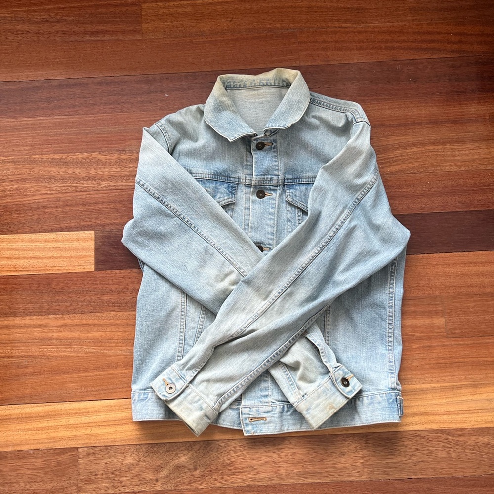 Uniqlo denim jacket size M